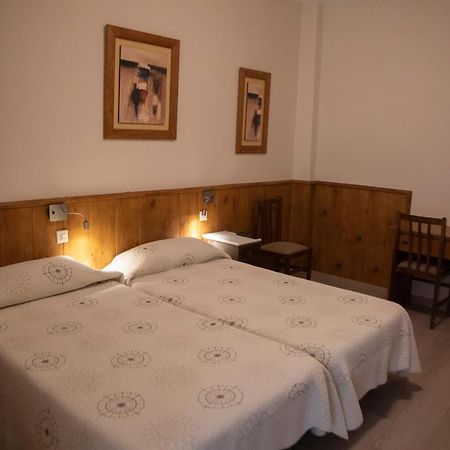 Hostal Welcome2 Alcazar Алкасар де Сан Хуан Екстериор снимка